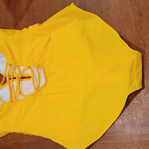 Adorable lace up swimsuit NWT - Picture 3 of 4